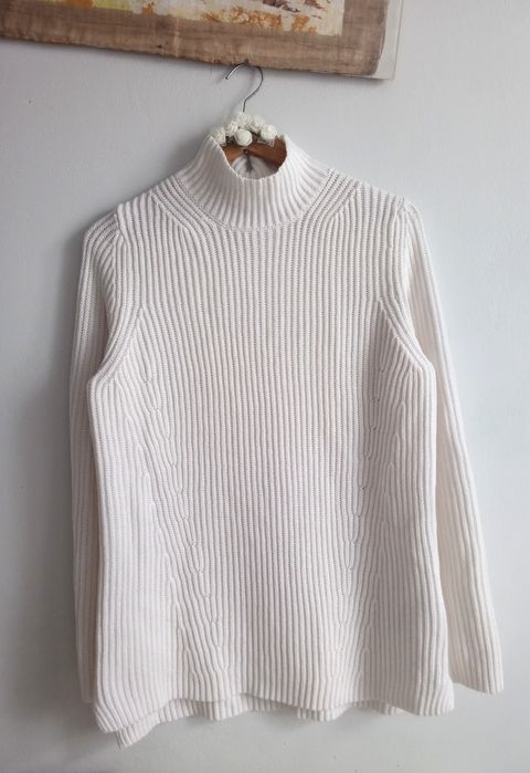 Sweter damski golf polgolf prążkowany miękki lejący pleciony splot biały M L