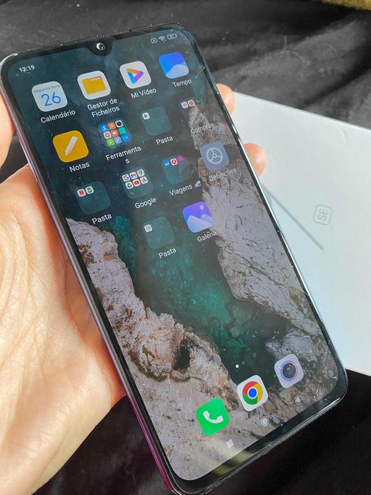 Smartphone Xiaomi Mi 9 SE como novo