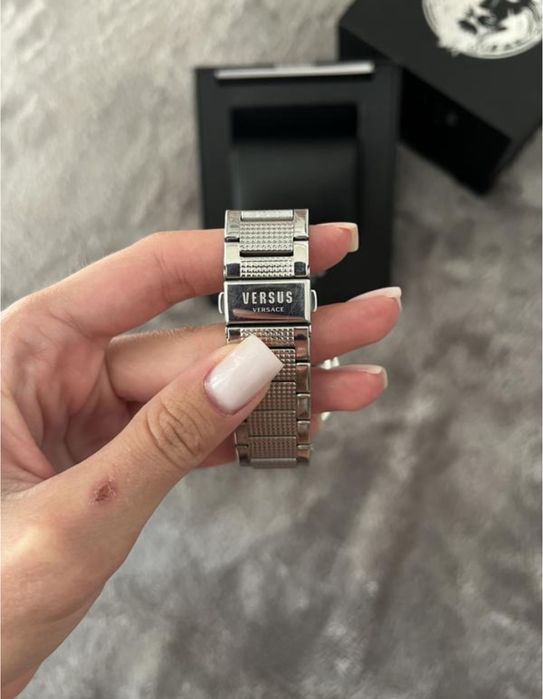 Годинник жіночий Versus Versace