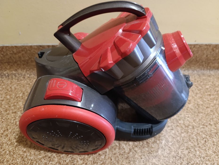 Odkurzacz 700 Watt tanio OPIS czytaj