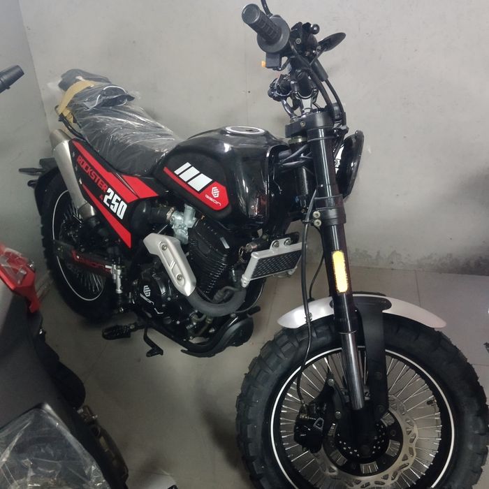 New!!! Мотоцикл Geon Rockster