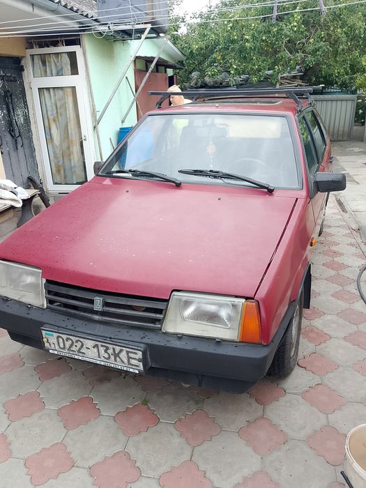 ВАЗ 21093 дев'ятка
