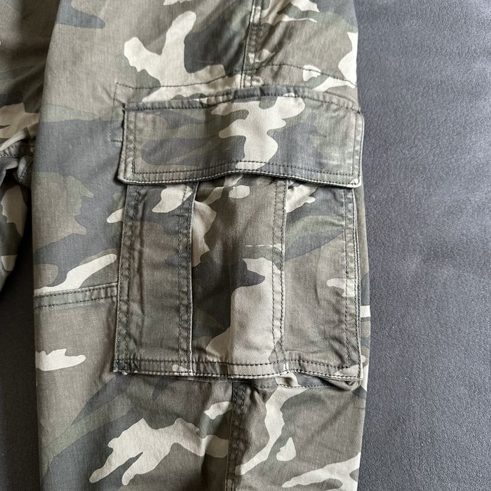 Чоловічі камуфляжні карго-штани Old Navy