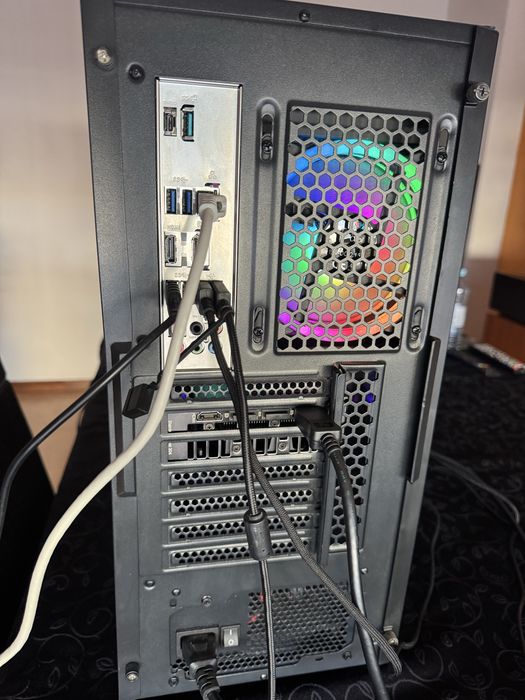 PC Gaming RTX 4060 8GB + Ryzen 5 5500 + 16GB RAM RGB