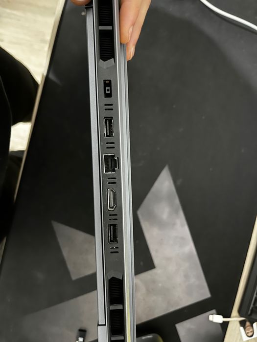 Portátil Gaming Lenovo i5 12450HX, 24GB RAM, RTX 6GB, 500GB