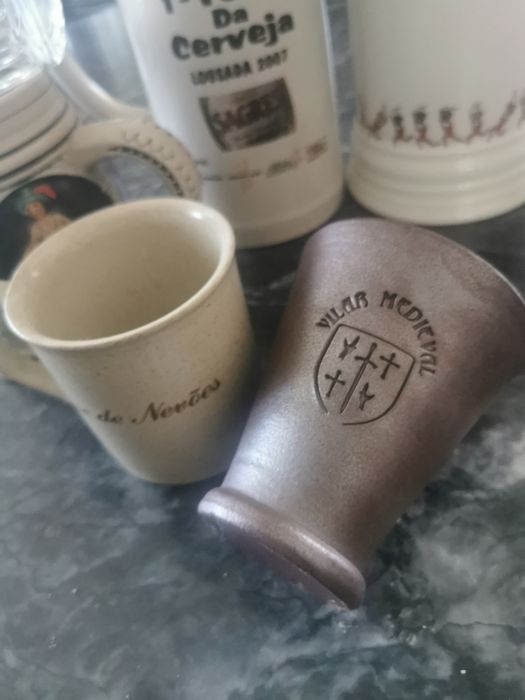 Canecas de louça de colecção., vários tamanhos