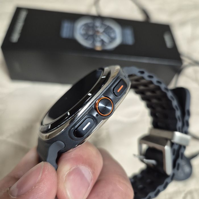 Samsung Galaxy Watch Ultra  Titanium Silver