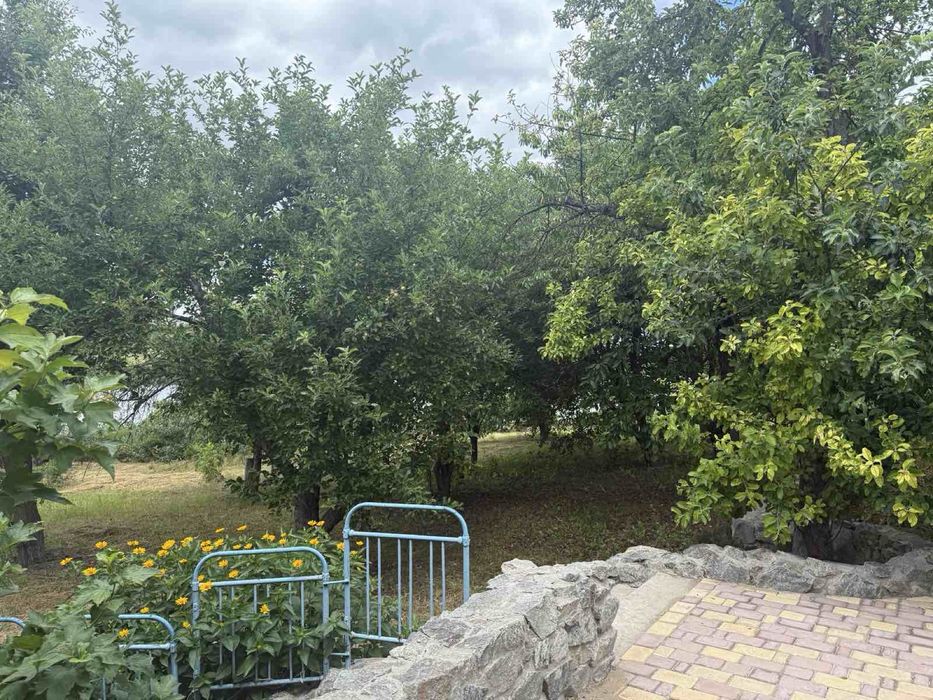 Продам новый дом на перегу пруда Днепровский район