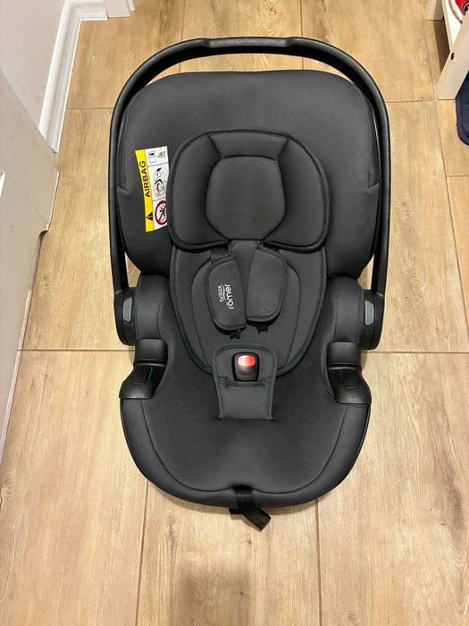 Britax Römer BABY-SAFE 5Z + FLEX BASE 5Z iSense | i-Size | 2023