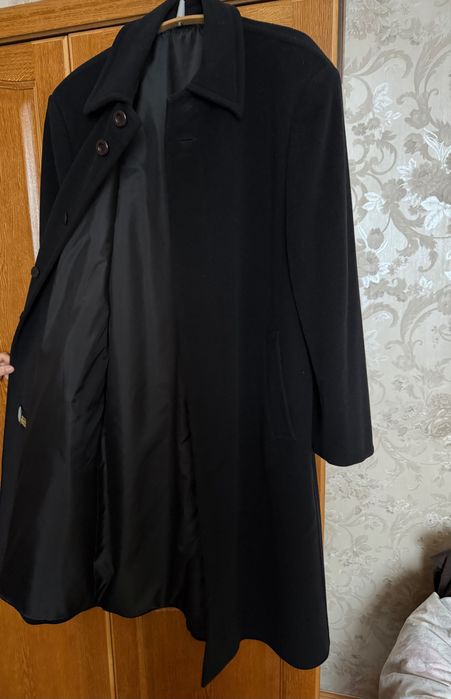 Шерстяное мужское пальто. Новое