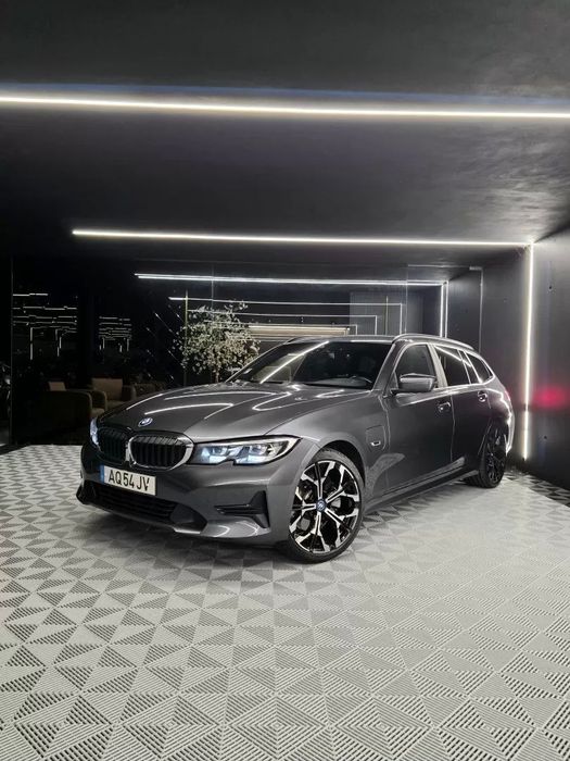 BMW 320 e Line Sport Auto