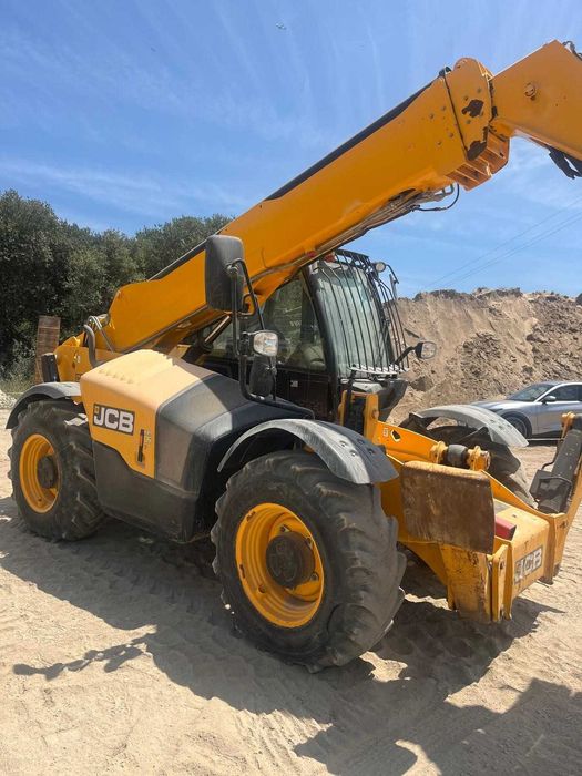 MÁQUINA JCB 535-125