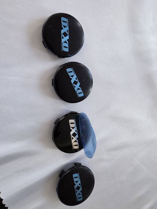 Dekielki felg OXXO 60 mm. Toyota Kia Mazda Audi Seat Skoda PLATIN AVUS