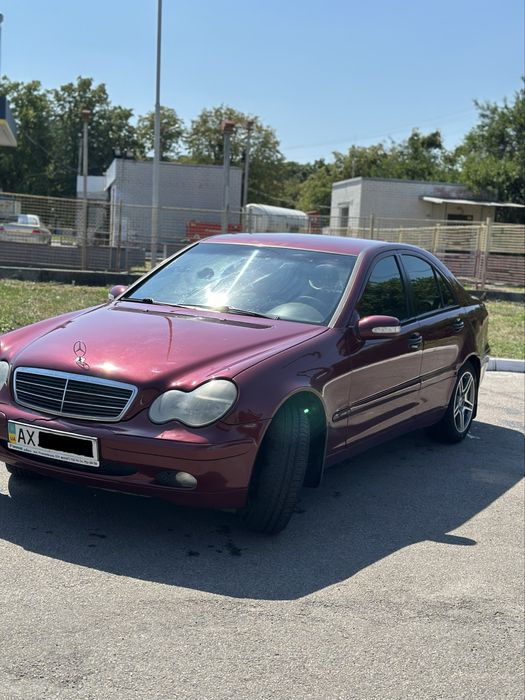 MERCEDES - BENZ w203 c180