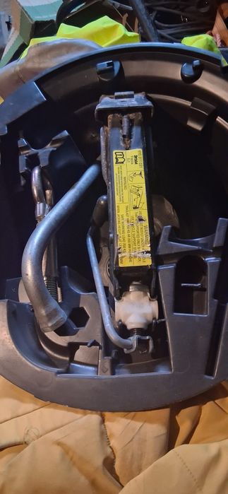 Lewarek klucz hak holowniczy