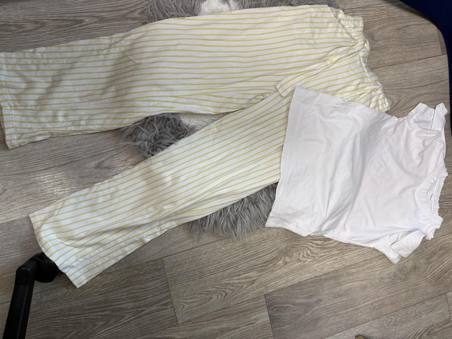 Костюм фірми zara на дівчинку