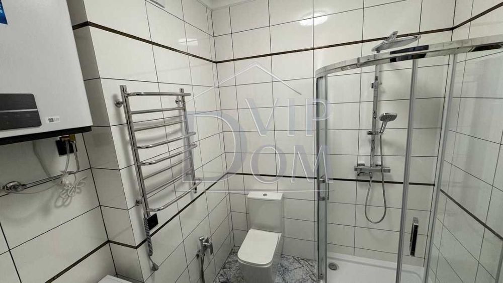 ПРОДАМ квартиру СВОЁ ОТОПЛЕНИЕ кирпичный, клубный дом Базарная улица