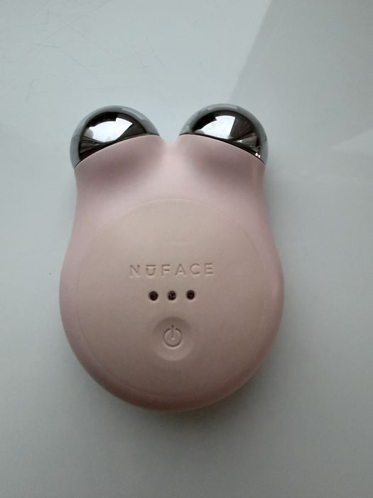 Nuface mini апарат для мікрострумової терапії