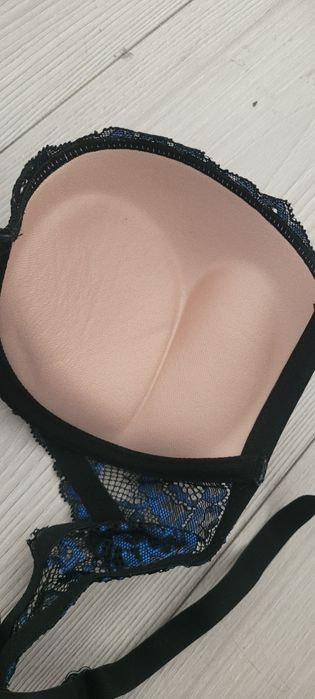 Biustonosz push up 75B