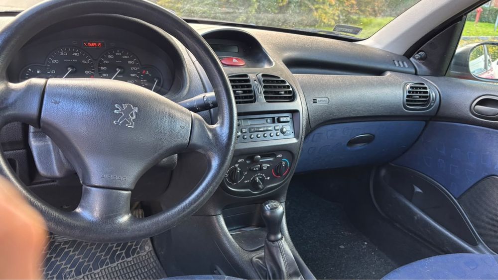Peugeot 206