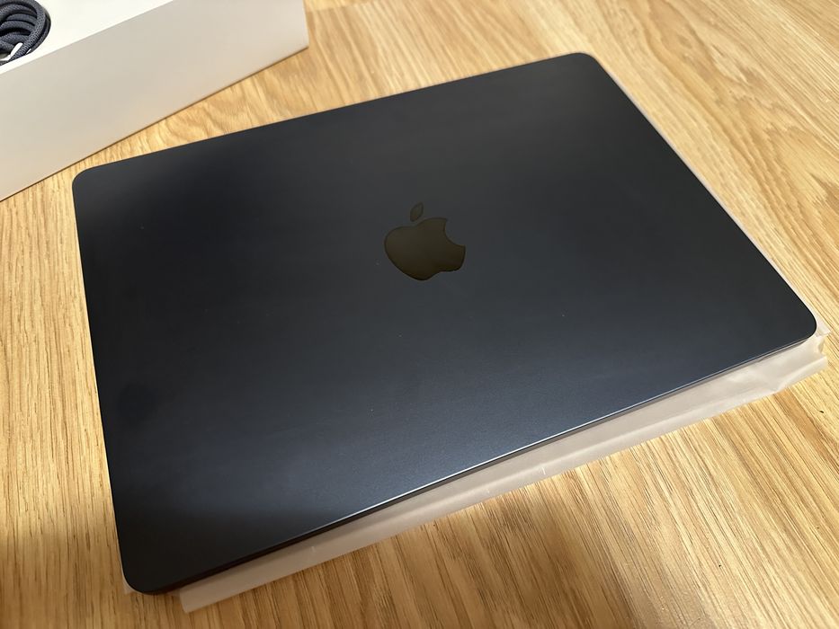 Apple MacBook Air 2025 M4 13,6" 16GB RAM 256GB SSD Midnight Black