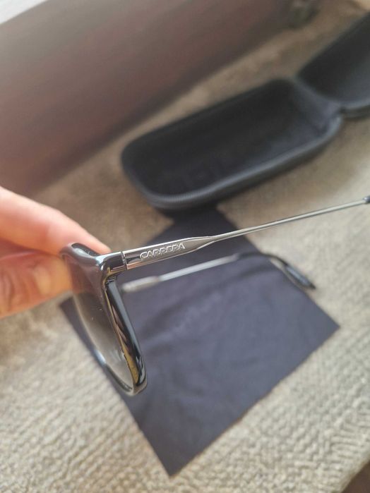 Oculos de sol Carrera