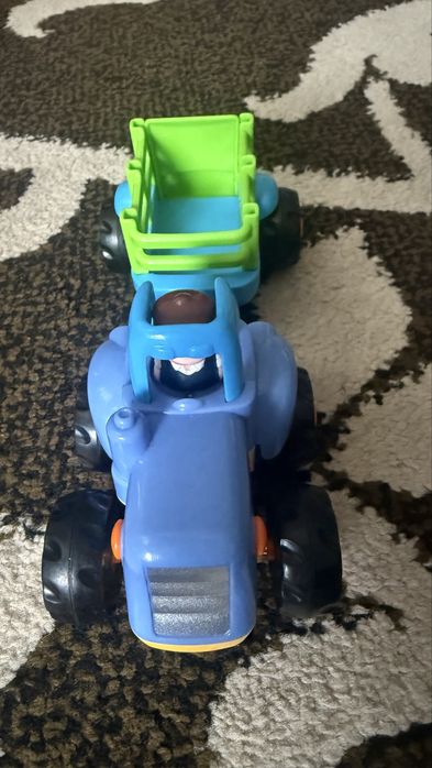 Трактор з причепом трактор с прицепом Hola