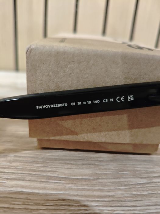 óculos de sol hawkers