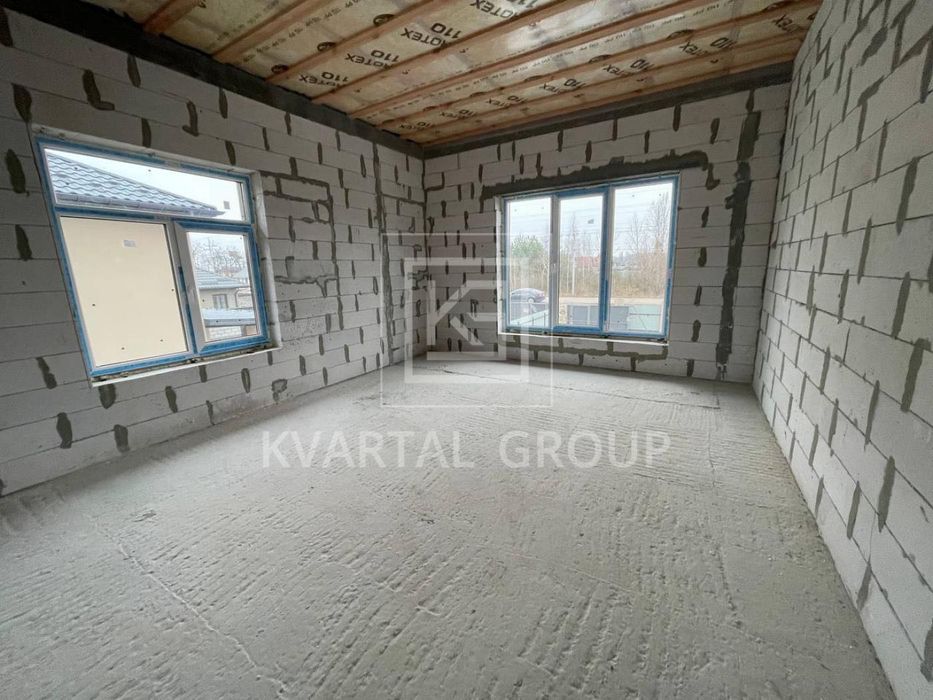 Великий будинок з терасою у Дмитрівці! Є варіант розтервінування