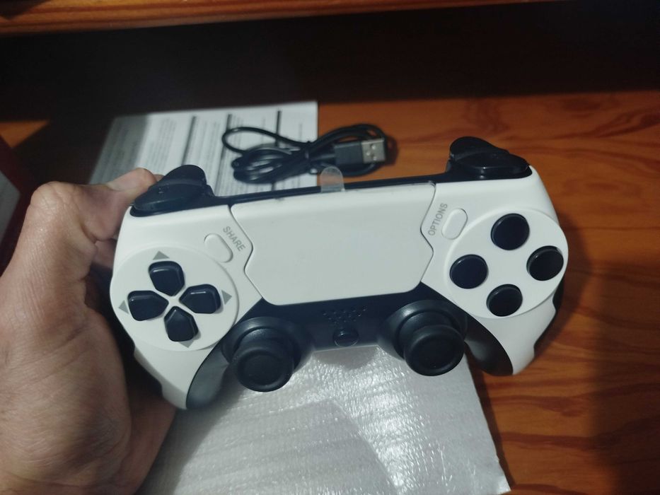 Comando NOVO PS4, PS3 e PC sem fios wireless Bluetooth, cabo incluído
