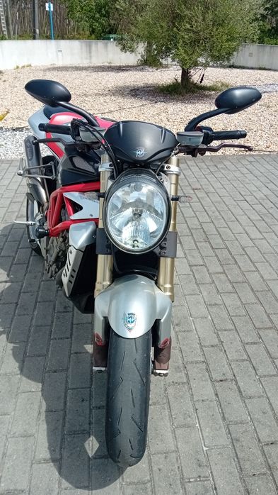 MV Agusta Brutale 910