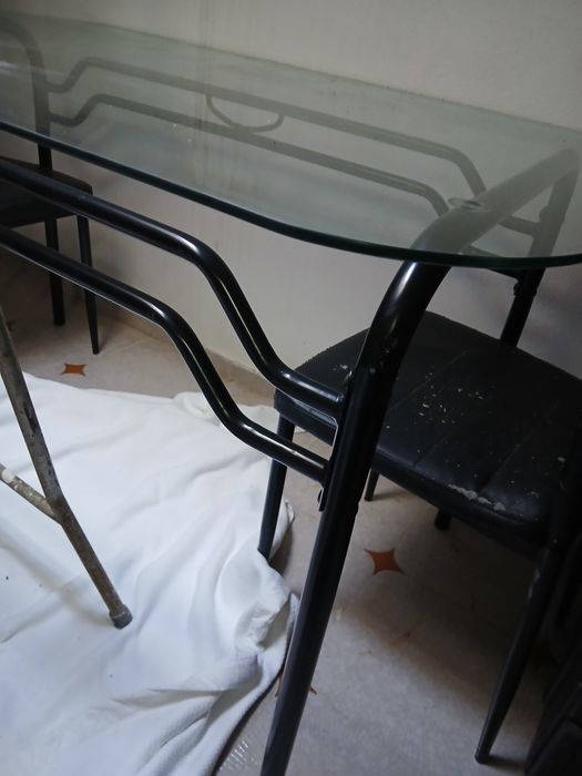 Mesa de sala em vidro