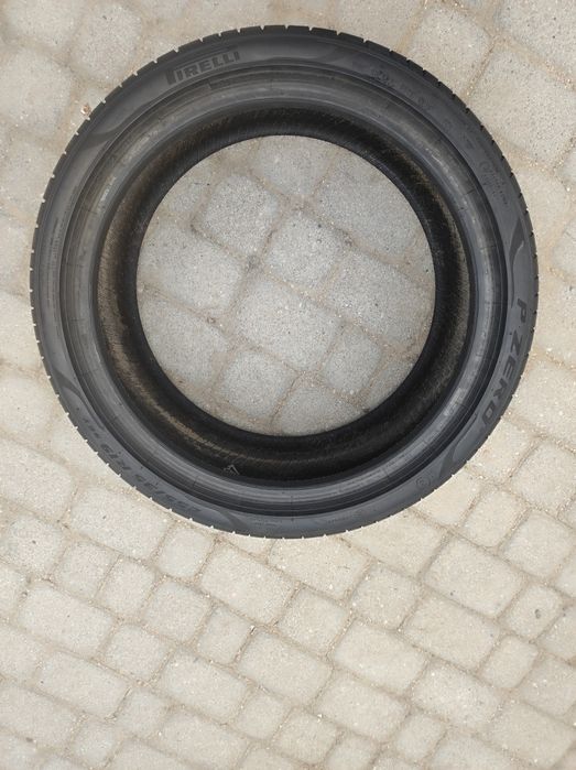 255.35.19 jedna opona Pirelli P Zero