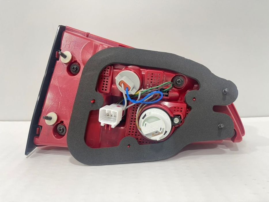 Kia Ceed Farolim Farol Direito Tampa Mala Novo Original 92403A2500