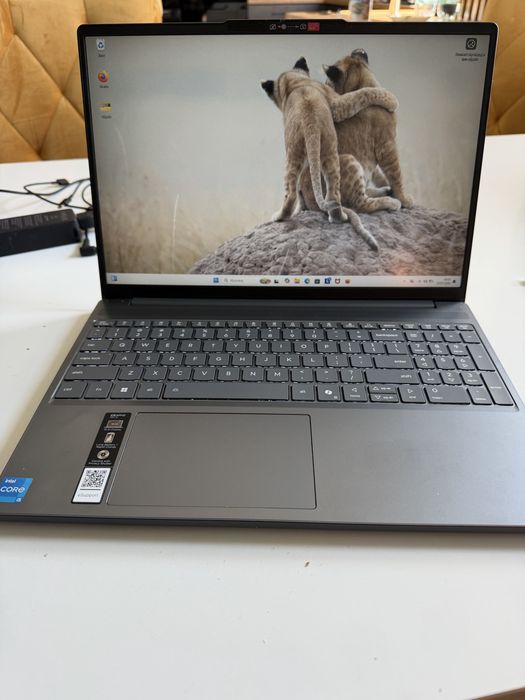 Laptop LENOVO IdeaPad SLIM 3 i5-13420H 16GB DDR5 SSD 512GB IPS WIN11