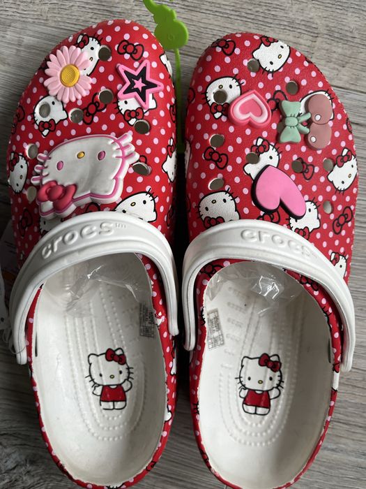 Nowe damskie klapki Crocs  Hello Kitty 41-42