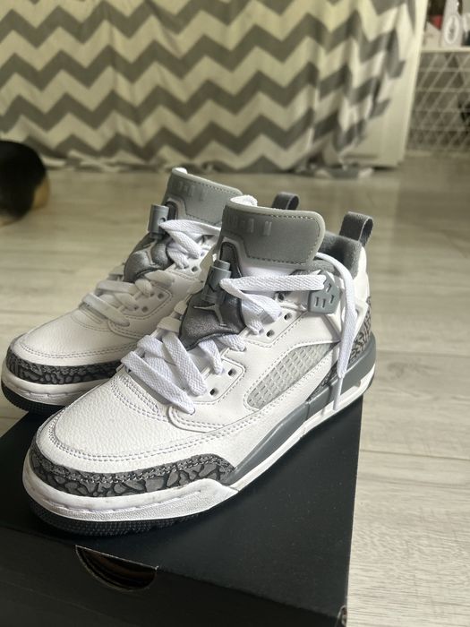 Jordan Spizike Low