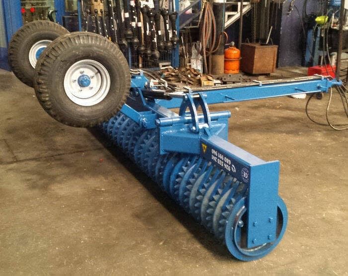 Rolo Dentado Compactador 450mm de Sementeira Novo– 4Metros