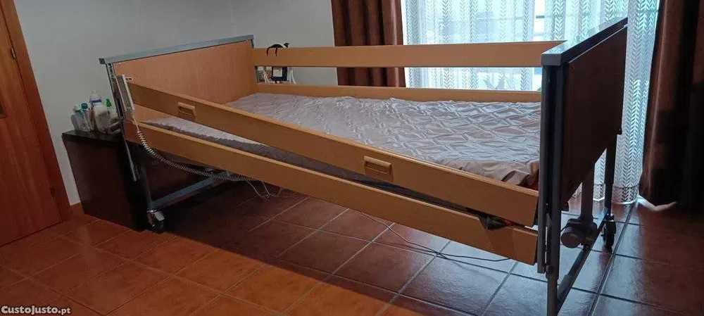 Cama Articulada Elétrica Invacare Accent (como nova)