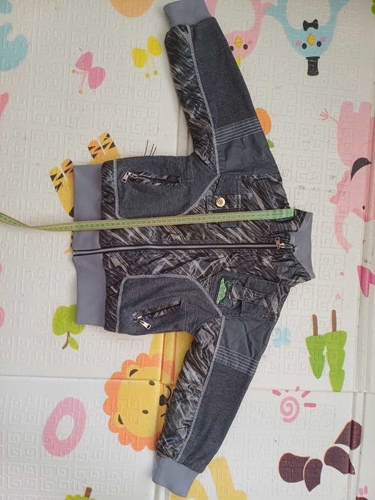 Куртка  осінь/ весна, нова.