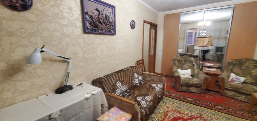 сдам 2комн квартиру на Карпенко Карого