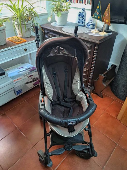 Carrinho de bebé + ovo Chicco