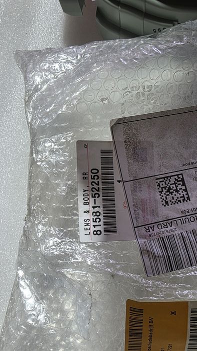 Lampa prawy tył toyota verso s ractis LENS&BODY nowa oryginał