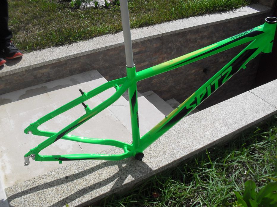 Quadro de bicicleta novo-alumínio-roda 27-28 travões VBrake