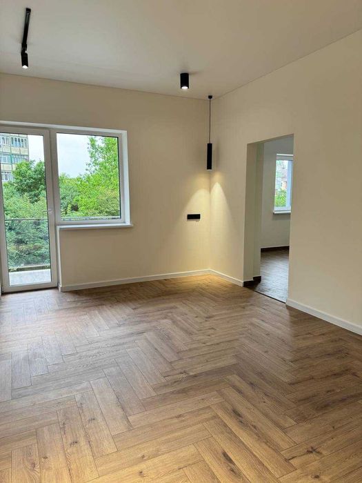 Продається простора 2-кімнатна квартира в новобудові