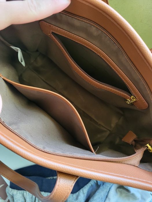 Brązowa torebka shopper Enrico Coveri | Klasyczny kufer z mini portfelem