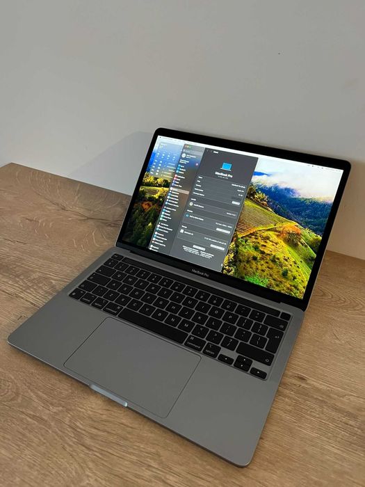 MacBook Pro M2 13" | 16GB RAM | 512GB SSD | Idealny + Hub USB-C Epico
