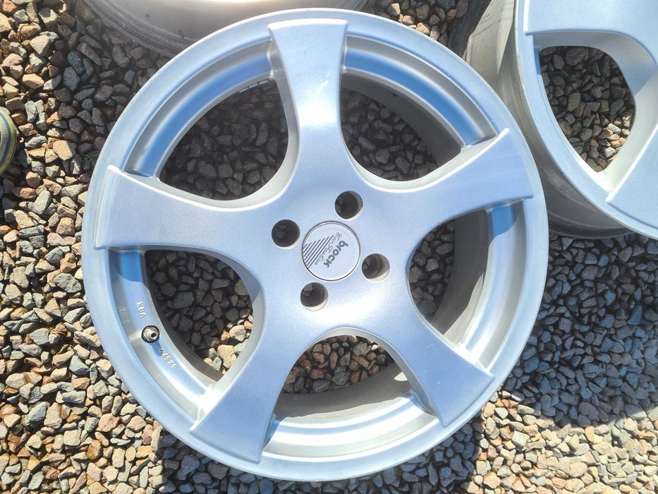4st Alufelgi 17cali VW,Skoda,Seat itp 4x100 ET-38 Stan b.dobry