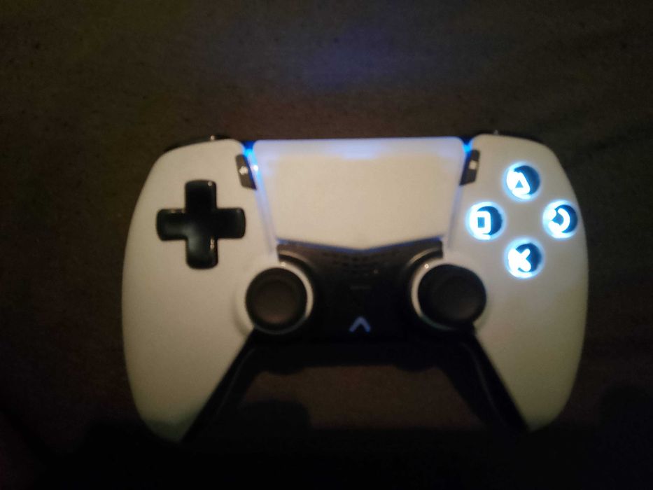 Pad Ps5 Cobra przewodowy/bezprzewodowy