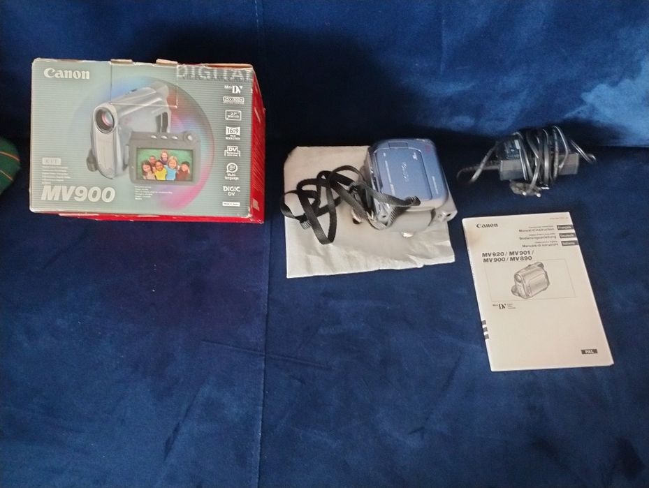 Kamera canon mv 900